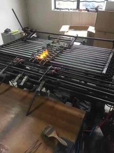 Glass beaker forming machine